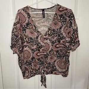 Lord and Taylor Design Lab Paisley tie front blouse. 1X
